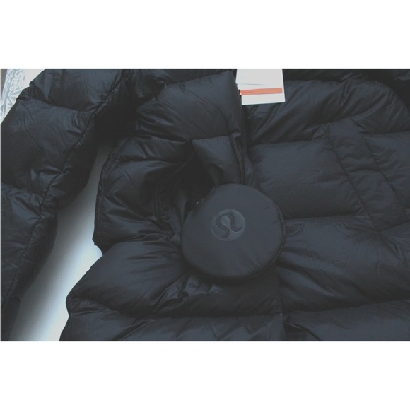 NWT Lululemon Featherweight 900 Down Long Jacket Black $598 - Size XS / 6 - Picture 7 of 15